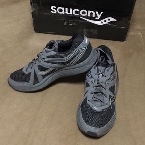 NIB Saucony men’s Grid Cohesion 11 Sneakers